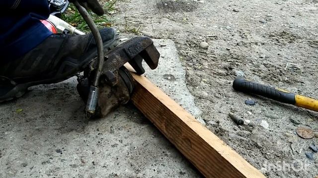 Как извлечь закисший поршень из суппорта. Рабочий спо?