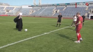 Новости СПбГУ: Университет и Санкт‑Петербургская епархия встретились на футбольном поле