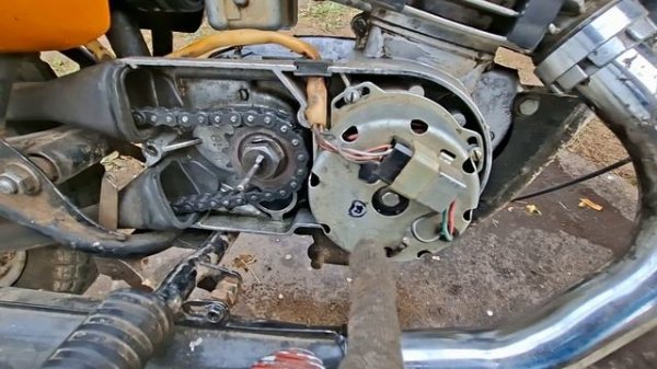 Восход 3М-01. Замена правого сальника коленвала