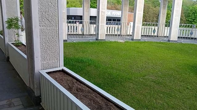 Северный Речной вокзал Москва.Красивый вид на причал и набережную.Здание вокзала, торец с фонтанами смотреть онлайн