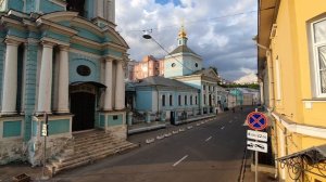 Храм Троицы Живоначальной в Серебряниках приходской храм Таганского района Москвы. Возможно 17 век