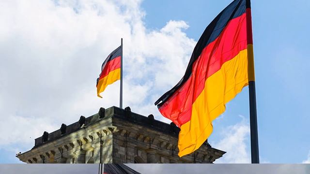 ГЕРМАНИЯ БРОСАЕТ США?! RWE БЕЖИТ в КАНАДУ! Трамп РАЗРУША? смотреть онлайн