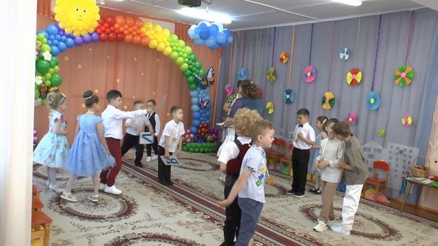 выпускной в ДС 2025 смотреть онлайн