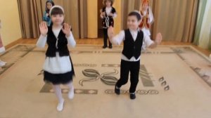 Танец "Народы России" в детском саду