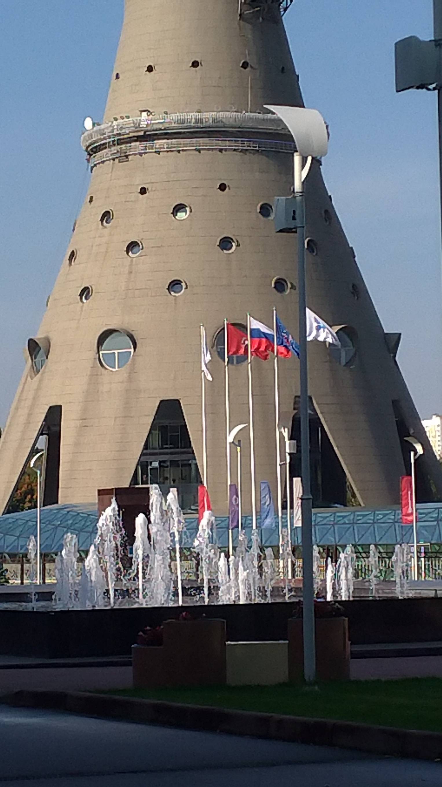 Останкино. Телевизионный технический центр. Москва. Виды города. смотреть онлайн