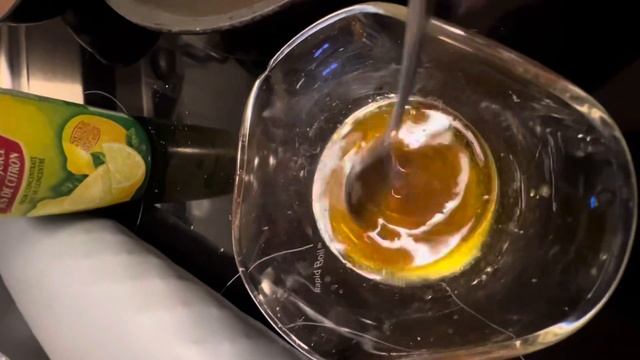 Теплый салат с куриной печенью и апельсинами