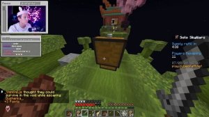 ДУШЕНЬКА учится играть на СКАЙВАРСЕ | Нарезки Душеньк?