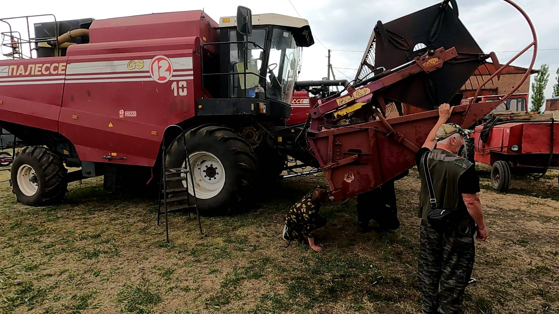 Уборка урожая 2025 не за горами! Ремонт комбайнов идет к завершению! смотреть онлайн