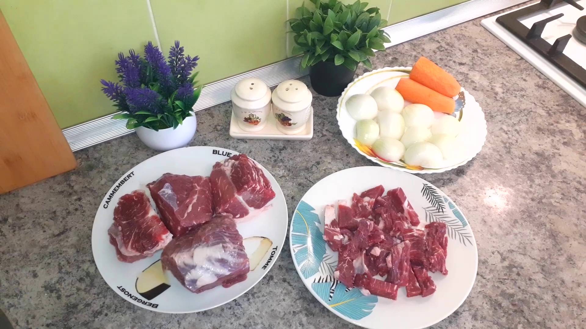 Блюдо из говядины на ужин. Рецепт вкусного ужина. Что приготовить из говядины? Говядина с овощами. смотреть онлайн