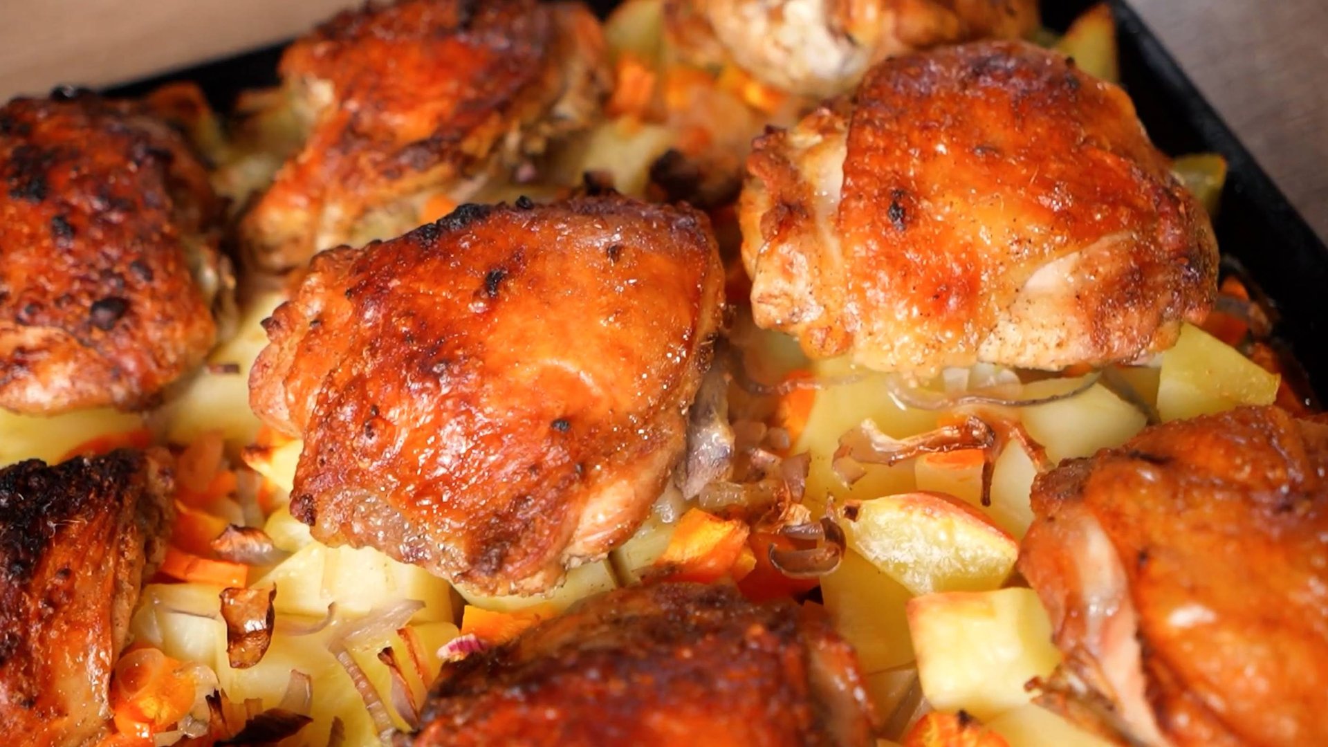 Картошка с Курицей в Духовке — Простой и Быстрый Рецепт для Ужина! 🍗🥔 смотреть онлайн