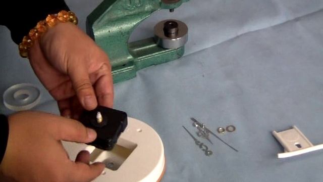 Часы смотреть онлайн