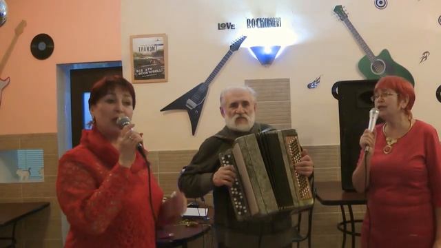 "ВЕСЕННЕЕ ТАНГО" ТАТЬЯНА И ЛЮДМИЛА ЩЕГЛОВЫ.АККОМПАНИР? смотреть онлайн