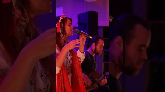 Улетай на крыльях ветра Ксения Заветная и Дмитрий Пер?