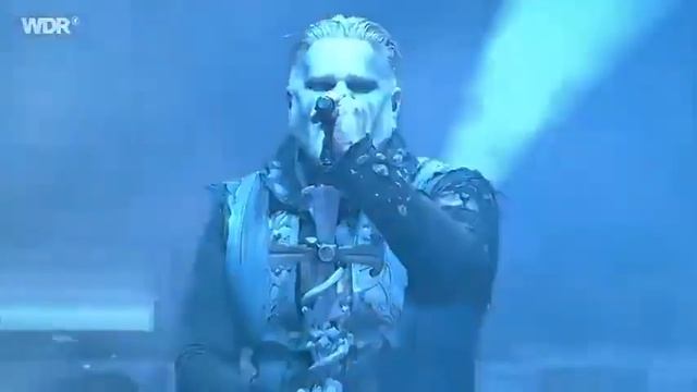 Вот и помер Дед Максим но в рок-версии