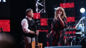 Пелагея исполнила песню «Позови меня тихо по имени» группы «Любэ»