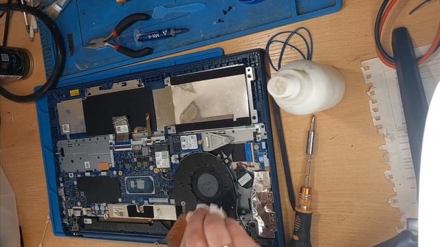 обслужили ноутбук Lenovo Ideapad 5