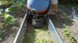 Стул садовый на колесах с поворотным механизмом (360°) д