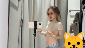 [4k] МОДЕЛЬ Рейчел примеряет прозрачную блузку. Лето 2024