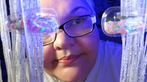 Асмр. 🌹 Необычные волосы, расчёсываю, постригаю, ухаживаю. Шёпот, триггеры.