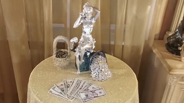 ДЕНЬГА ЛИПНИ К РУКАМ