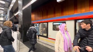 🔴 Иностранец опустился в Русское Метро и ОШАЛЕЛ 😱Та?