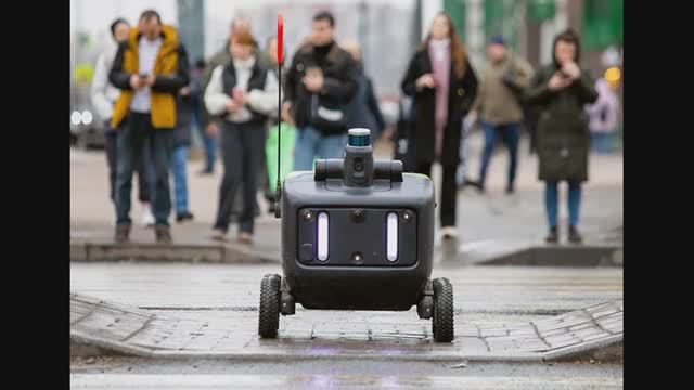 РОБОТЫ НА НАШИХ ДОРОГАХ\\Роботов-доставщиков признают полноценными участниками дорожного движения\ смотреть онлайн