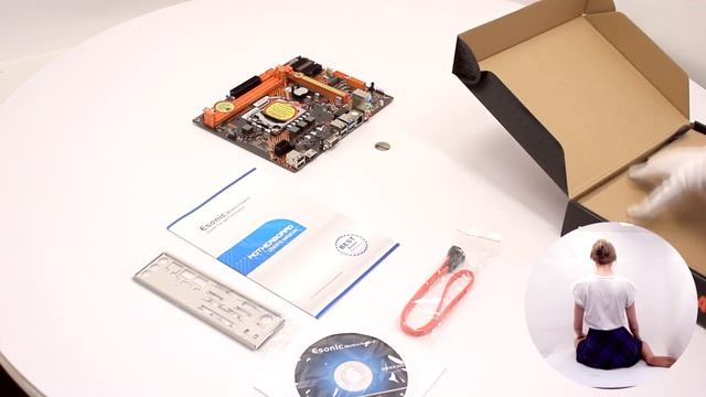 НИКС Компьютерный Супермаркет: видео про Материнская