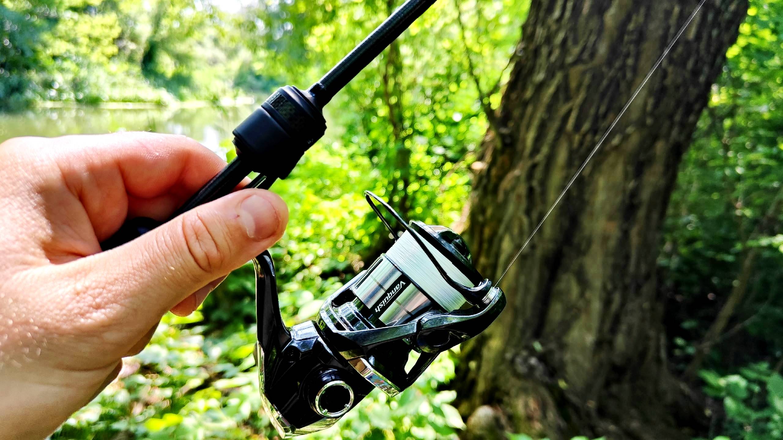 УКЛЕЙКА БЕСИТ! РЕКА полная РЫБЫ и ЗАГАДОК. Мормышинг на течении. смотреть онлайн