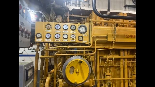 Немецкий судовой реверсивный дизель NVD48-2 на 700 лошадей