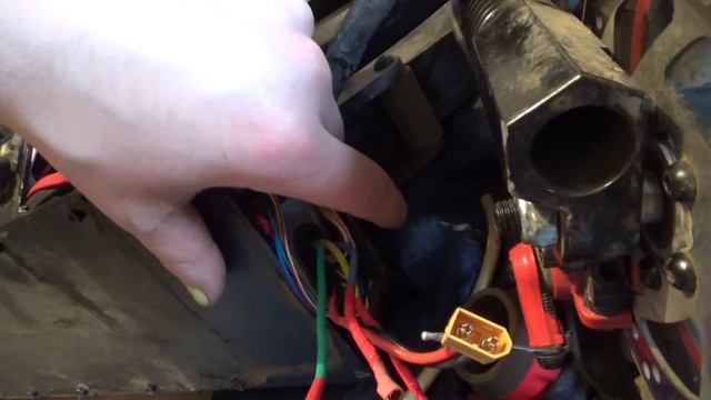 Чуть не сгорел на самокате! ОШИБКА Е007 Провода плавятся! Kugoo M4 Pro 18 ремонт проводов и всё гуд.