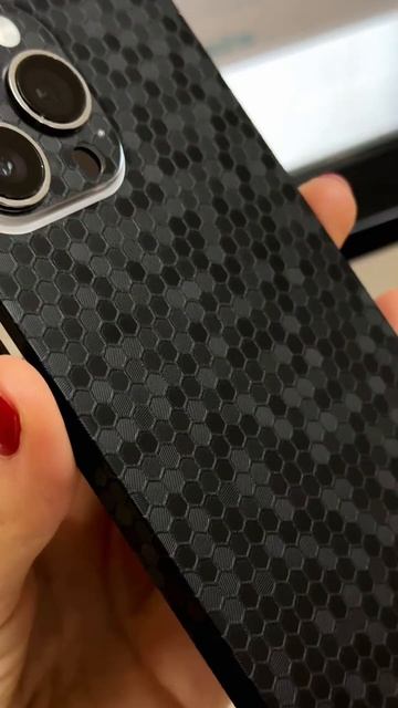 Хотите преобразить ваше устройство, защитить от потертостей или скрыть уже имеющиеся повреждения? смотреть онлайн