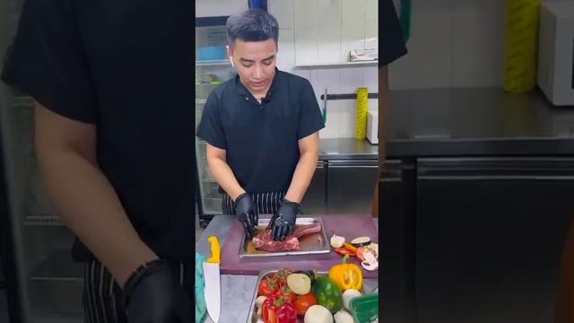 Самый сочный стейк из говядины от ШЕФ ПОВАРА. На сково?