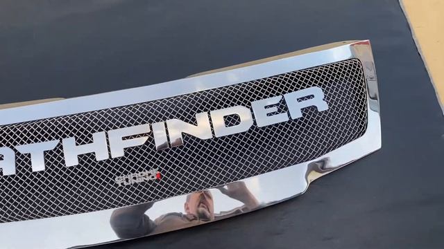 NISSAN PATHFINDER Сегодня на сдаче решетка модель ХРОМ от CHROME-T смотреть онлайн