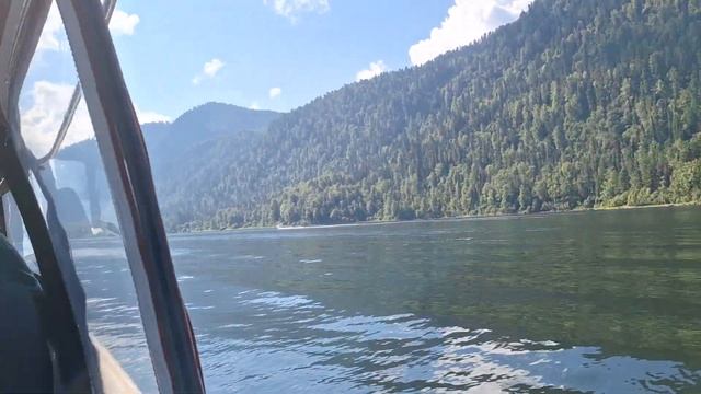 Телецкое озеро. экскурсия на катере смотреть онлайн