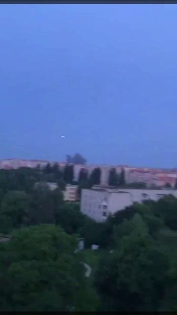 Панорама прилета ракет Х-101 по объекту в Луцке, 06.2025 смотреть онлайн