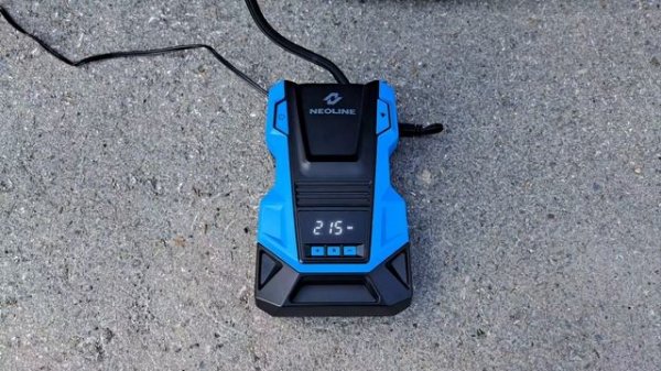 универсальный автомобильный компрессор NEOLINE DELA-X