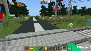 Работаю дежурным по переезду в Майнкрафт пе паровоз с?