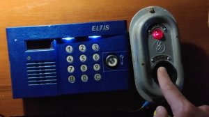 Домофон «ELTIS ЦП100-Т» 2005 г. и кнопка вызова лифта «ВП-20» 19