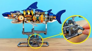 Собрал подвижную Акулу робот из китайского LEGO! Механическая Акула!