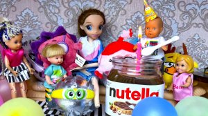 ДЕНЬ РОЖДЕНИЯ МАКСА🎂🥳🎁 Квест со СМЕШАРИКАМИ Катя и Макс веселая семейка куклы Барби и ЛОЛ