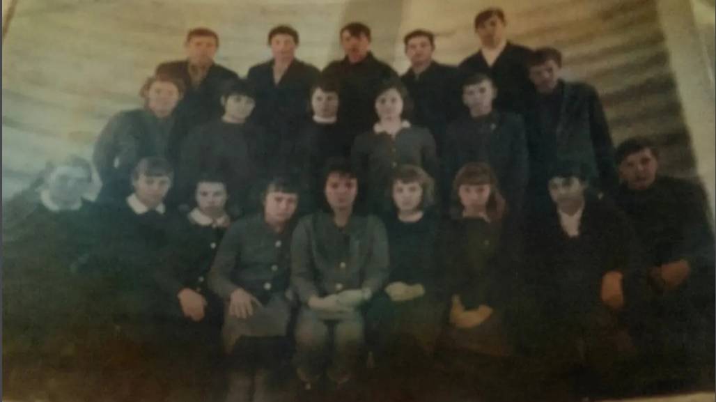 По окраинам детства смотреть онлайн