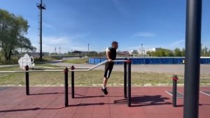 Отжимпние на Брусьях