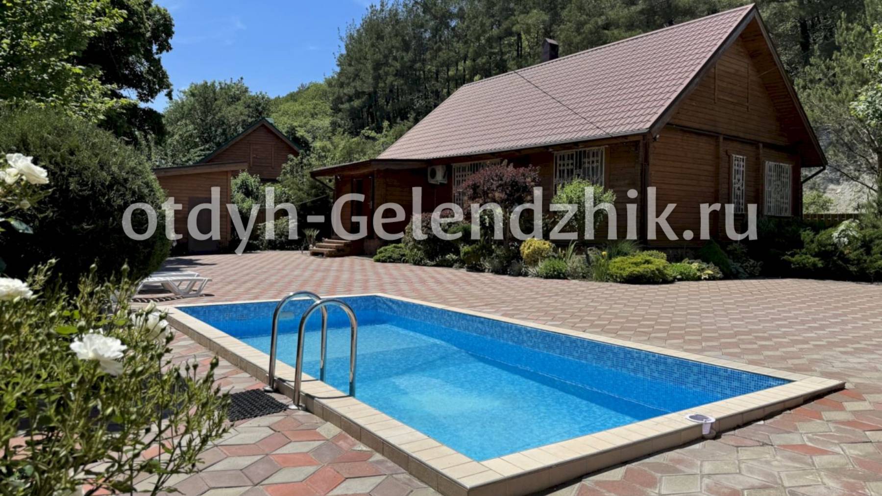 563 Дом под ключ с бассейном, шезлонгами и мангалом - Голубая Бухта Геленджик