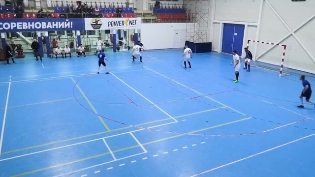 Чемпионат Волжского по мини футболу Высшая лига 9-й ту? смотреть онлайн