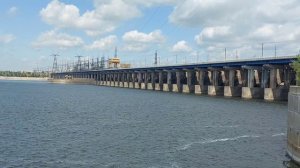 Волгоград. Волжская ГЭС.