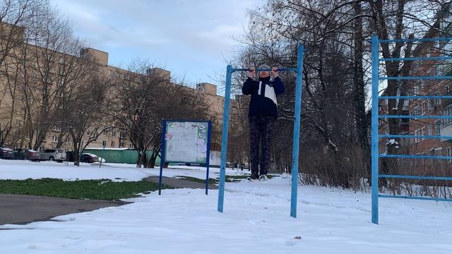 Кросс-тренинг для бегунов на длинные дистанции || Подтягивания на высокой перекладине :) смотреть онлайн