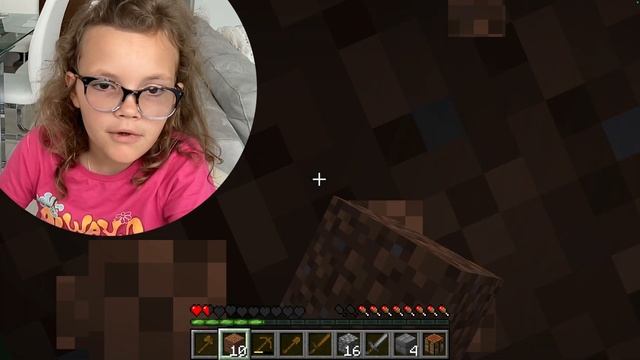 Виолетта в Майнкрафте без ресурсов 30 дней челлендж смотреть онлайн