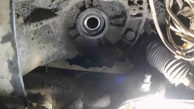 Замена сальника МКПП M65 Volvo S80 смотреть онлайн