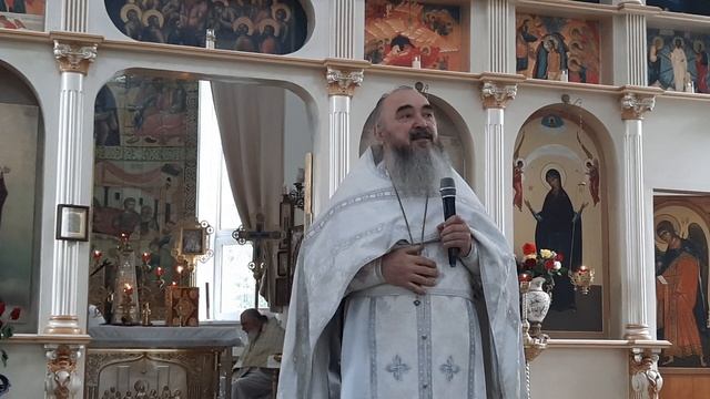 Молитва за умерших помогает живым. смотреть онлайн