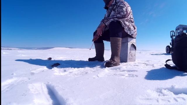 Рыбалка в Сибири. 21 марта 2016. Глухозимье. Братское водохранилище. смотреть онлайн